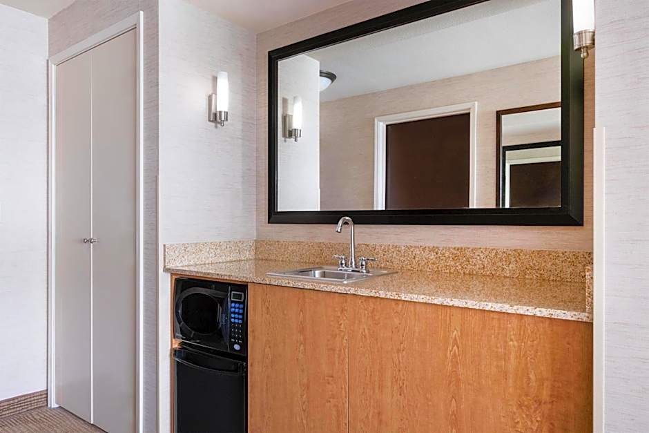 Eastgate Hotel - BW Signature Collection