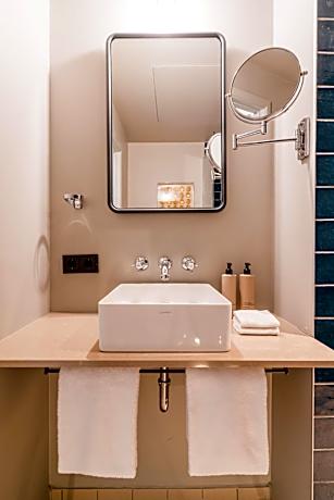 Executive Twin or Double Room