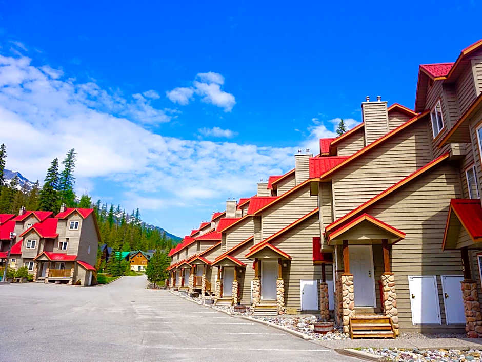 Stone Creek Chalets by Fernie Central Reservations