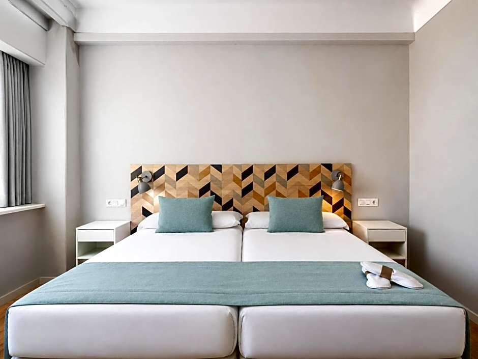 Hotel Chamartin The One