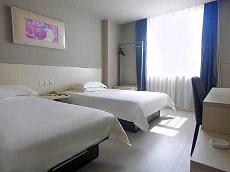 WH - Standard Daxiao Twin Room, City View