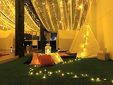 Single Bed in Mixed Dormitory Room