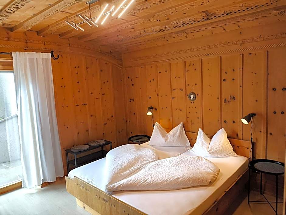 Schenna Garni Eden Bed & Breakfast