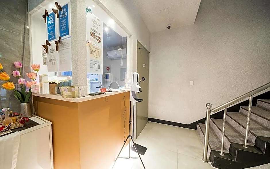 Uiwang Hotel Nine