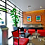 Expo Hotel