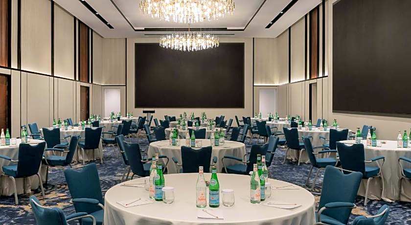 Park Inn by Radisson Hotel & Apartments Kuwait