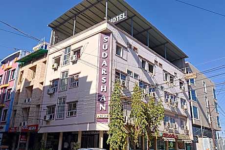hotel sudarshan palace