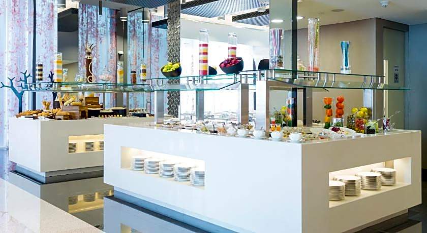 Adagio Abu Dhabi Al Bustan Hotel