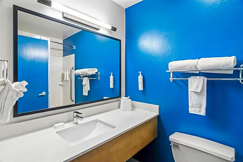 Spark by Hilton Merrillville