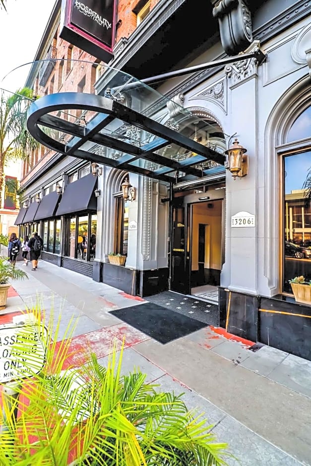 H Hotel