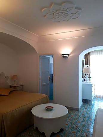 Deluxe Double or Twin Room with Sea View