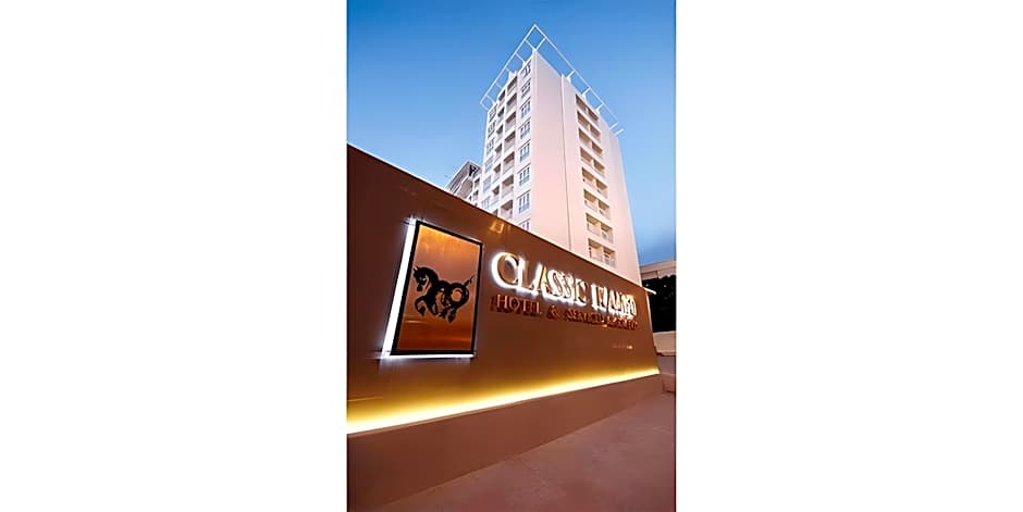 Classic Kameo Hotel & Services Apartment 