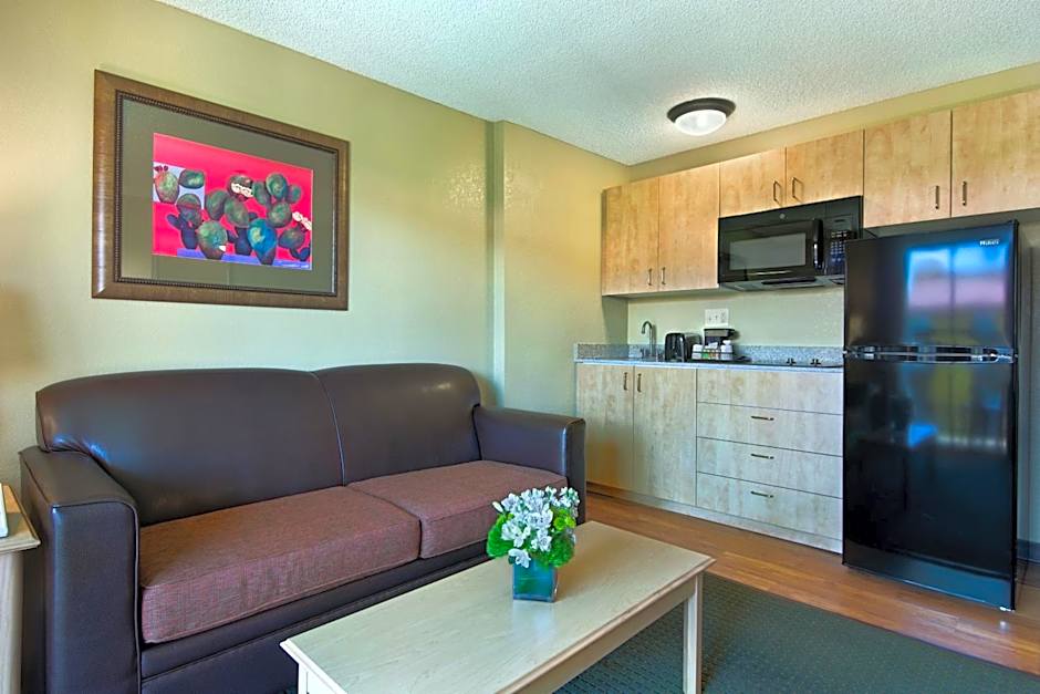 Oxnard Inn Lancaster