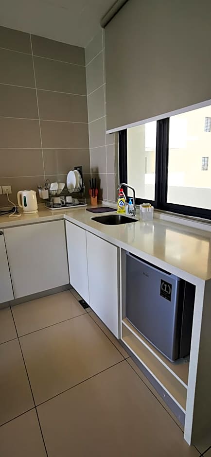 Dwharf Seaview Executive Suit PortDickson