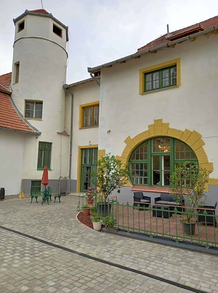 Meller-kastély Villa