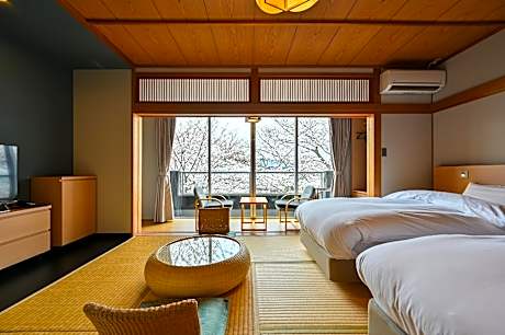 Japanese Style Room with Hot Spring Bath