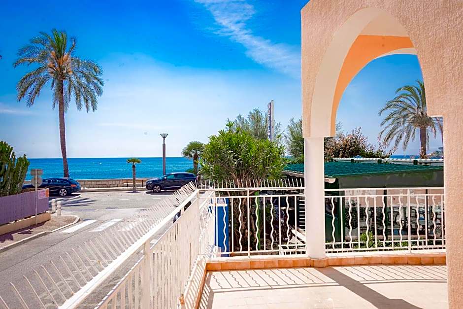 Hotel et Appartements Reine D'Azur