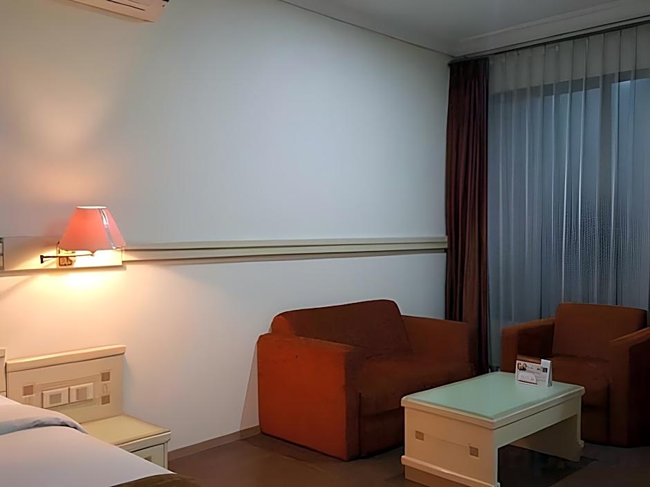 Plaza Hotel Semarang