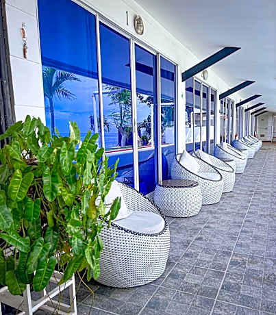 the beachhouse cebu