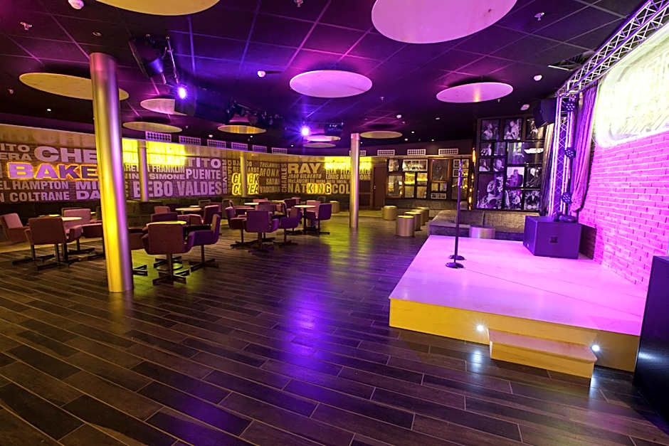 Riviera Beachotel - Adults Recommended