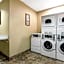 La Quinta Inn & Suites by Wyndham Dickinson