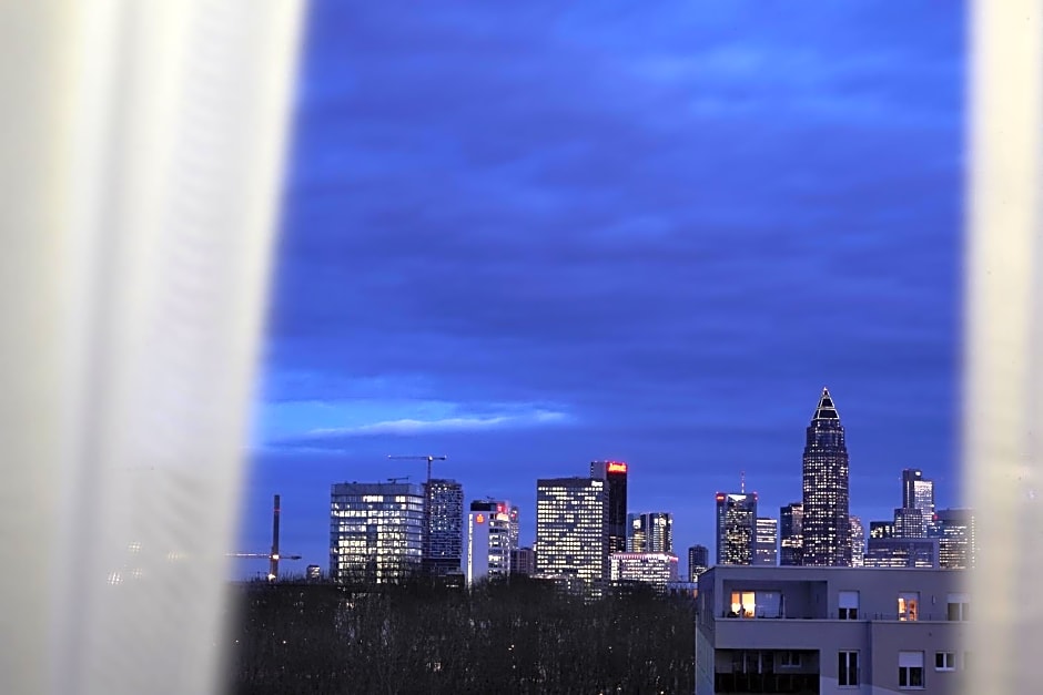 Holiday Inn - the niu, Air Frankfurt Messe By IHG