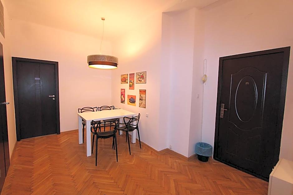 Chmielna 5 Rooms & Apartments