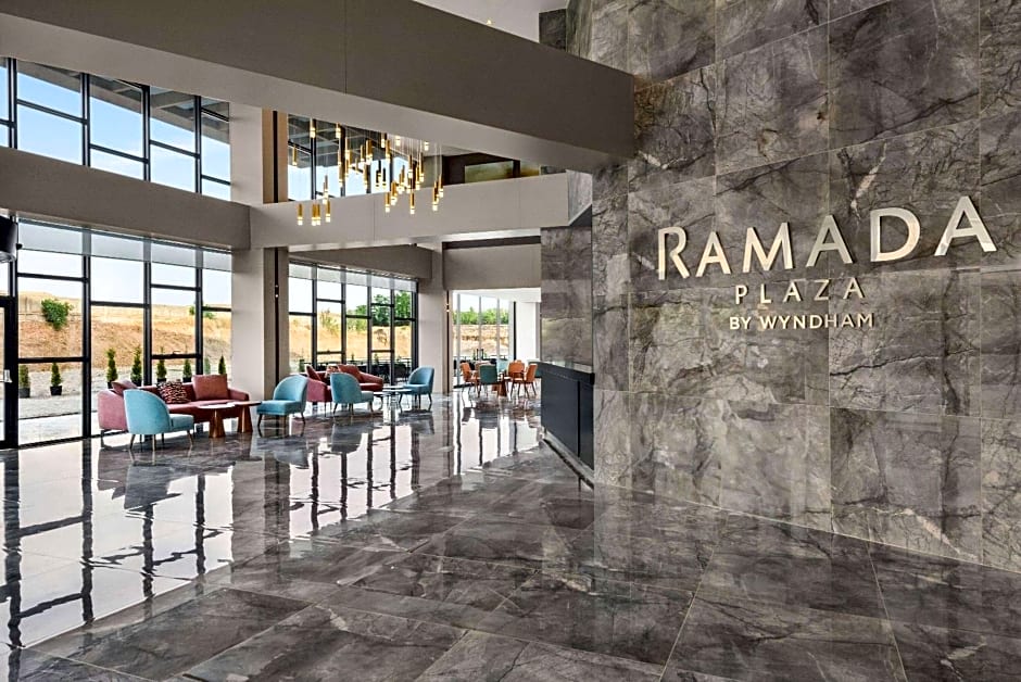 Ramada Plaza By Wyndham Batman
