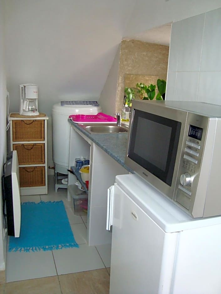 Studio "LA MEDINA", PISCINE jusqu'au 15 septembre, JARDIN BOTANIQUE, COMMERCES &MER