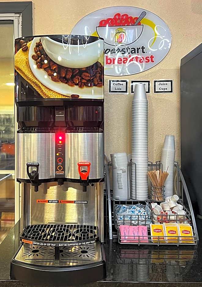 Super 8 by Wyndham Hillsville