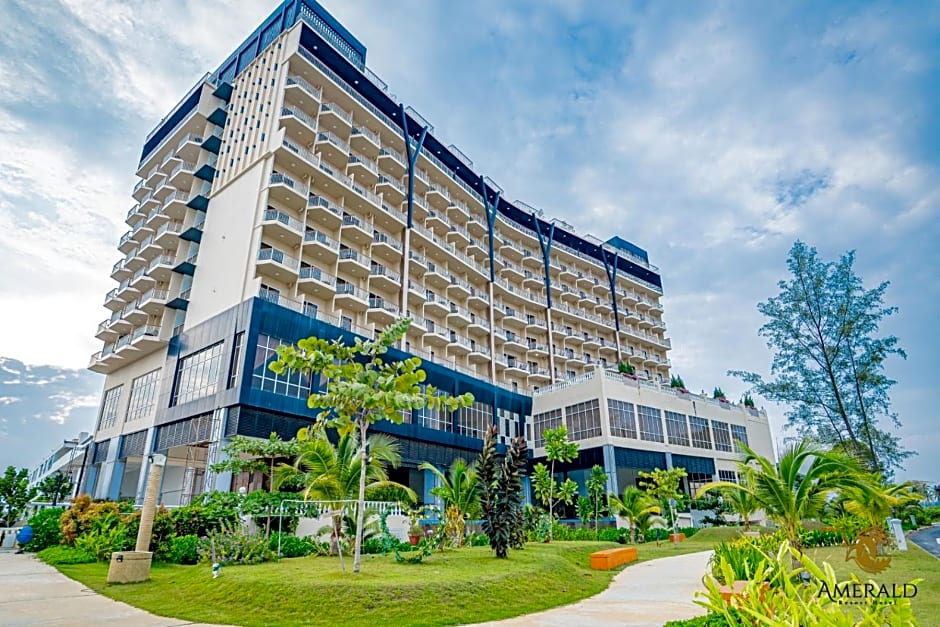 Amerald Resort Hotel