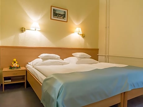 Benjamin Double Room