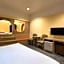 Golden Land Hotel