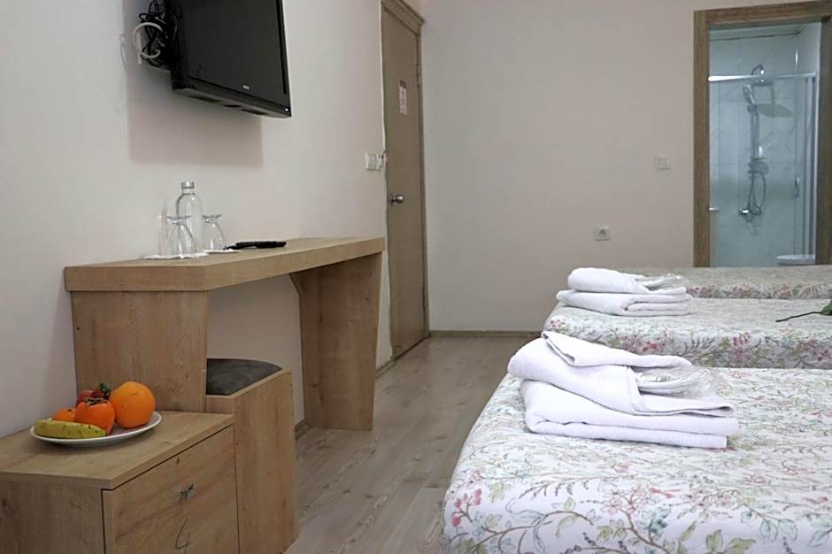 Golden Apple Hotel