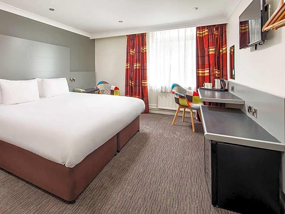 Mercure Chester Abbots Well Hotel