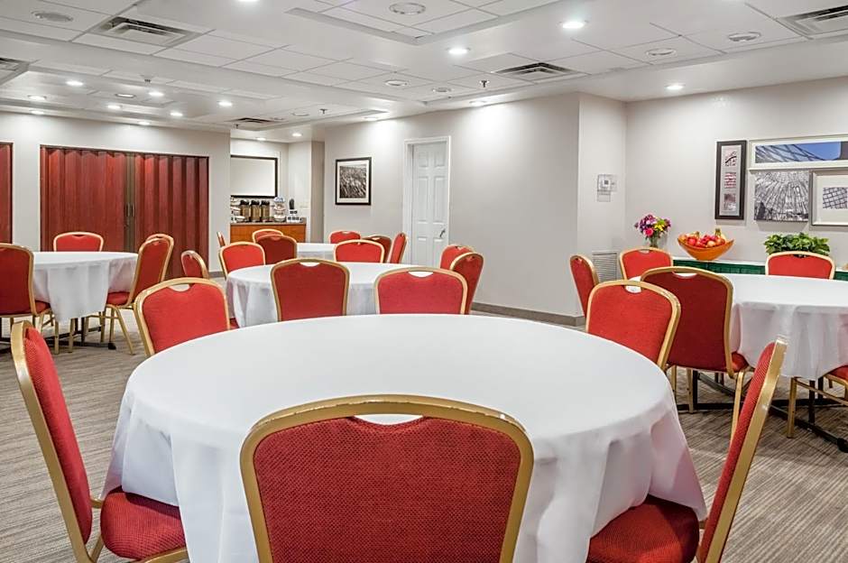 Country Inn & Suites by Radisson, Cookeville, TN