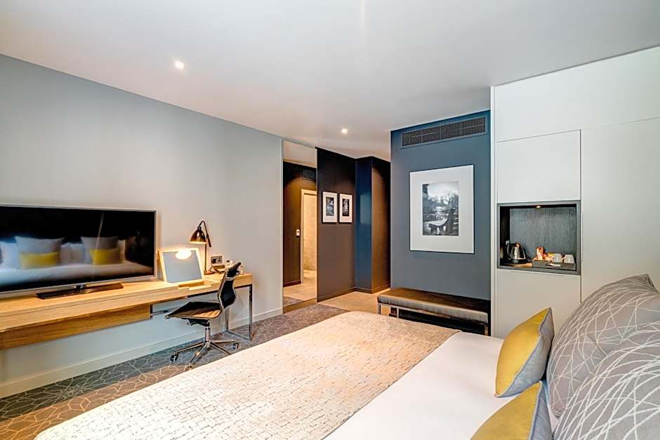 Apex City of Bath Hotel