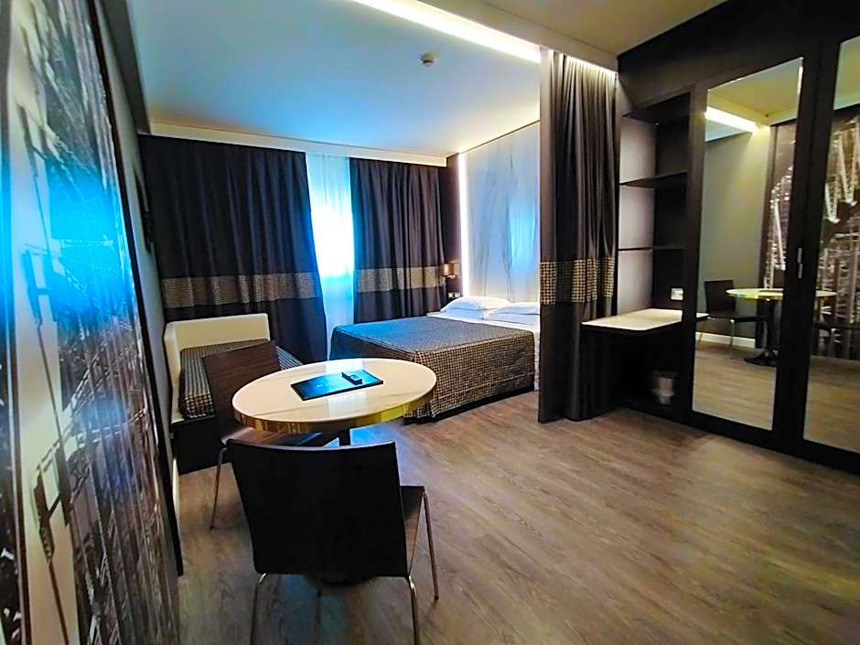 The Sydney Hotel