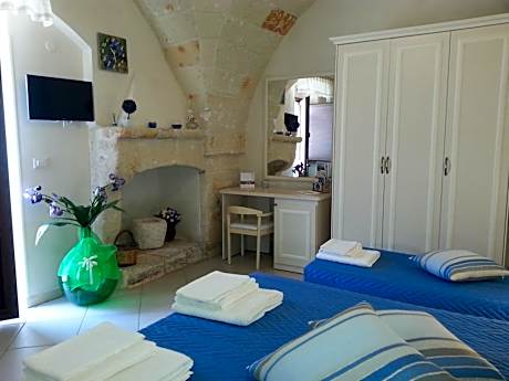 Triple Room with Private Bathroom