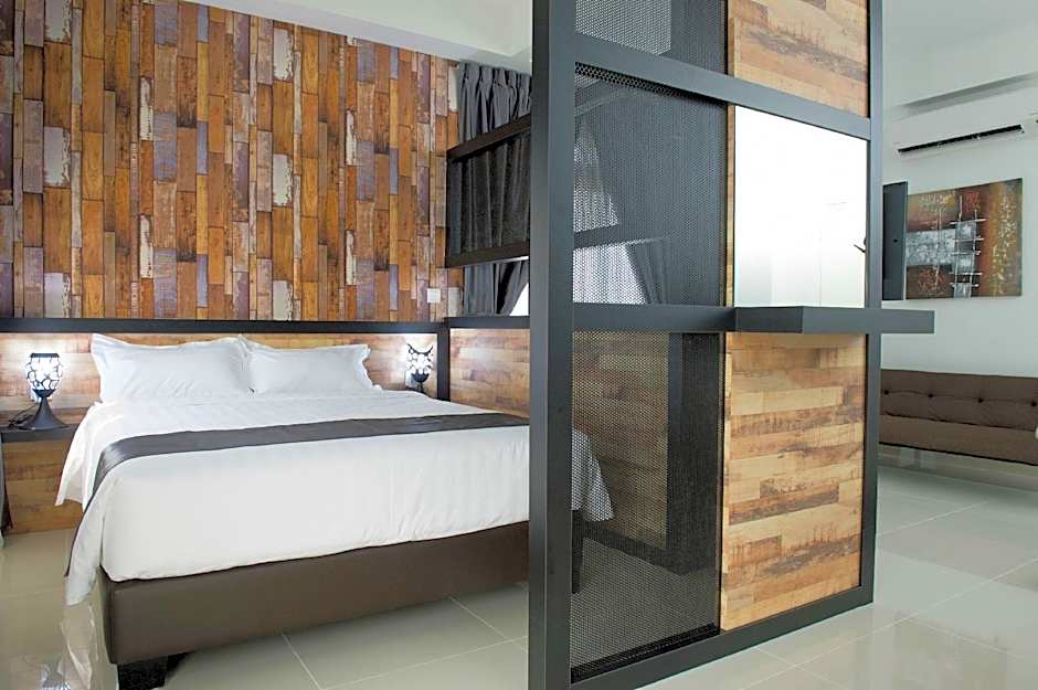 Ezzyhome Medini