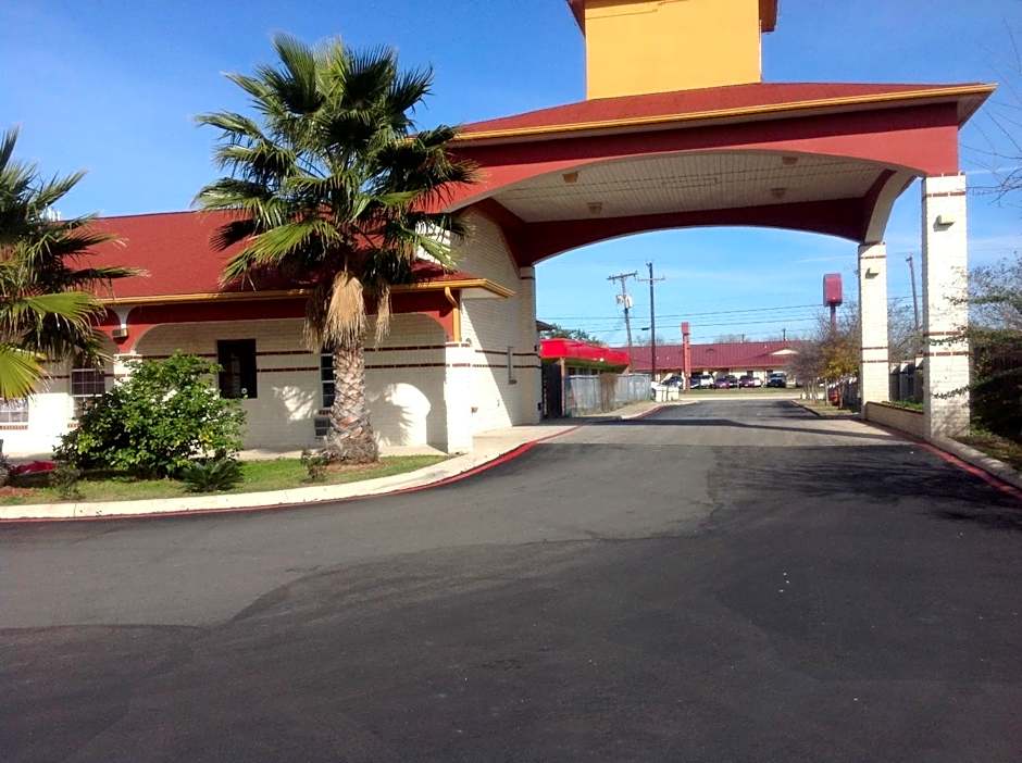 Luxury Inn and Suites Seaworld