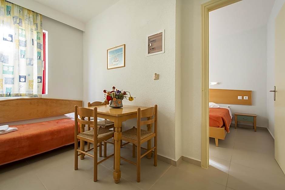 Erato Studios & Apartments