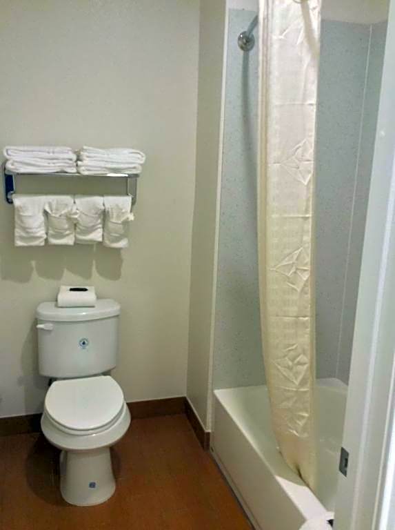 Photo 1 of 4 of 1 King Bed Suite