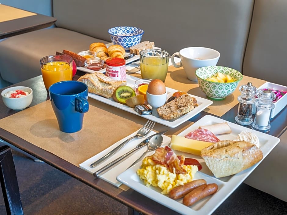B&B HOTEL Lyon Nord 4 étoiles