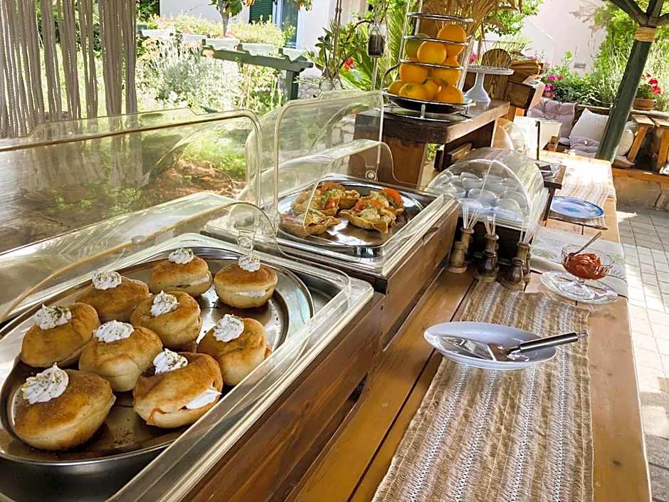 Sunny Garden Aparthotel