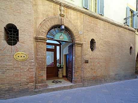 Palazzo Brunamonti Boutique Hotel