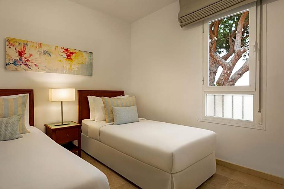 Ramada Hotel & Suites by Wyndham Costa del Sol Fuengirola