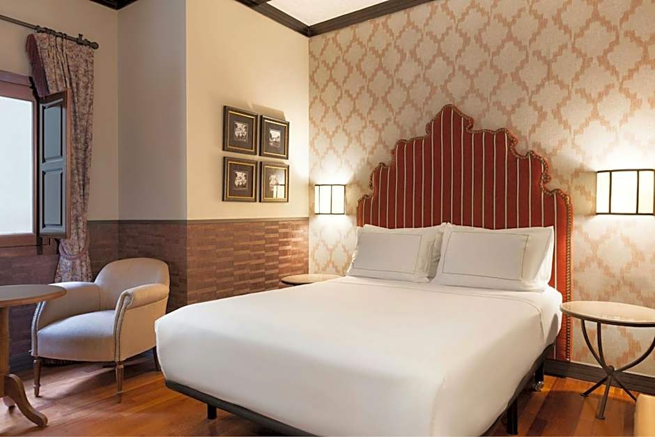 AC Palacio de Santa Paula Autograph Collection