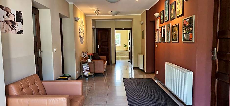 Villa Stratus