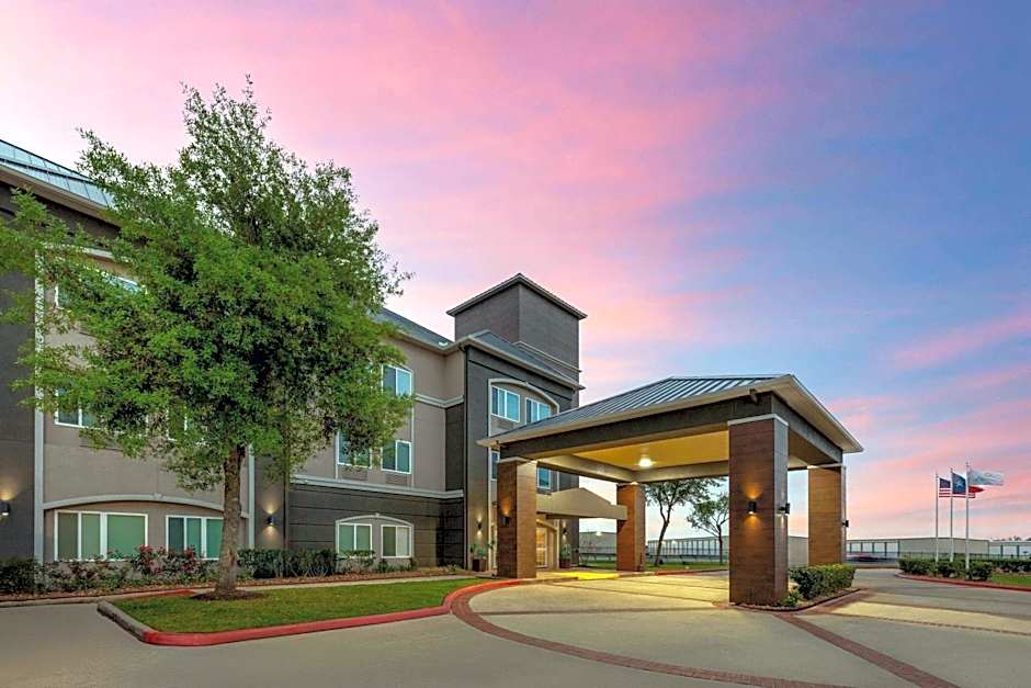 La Quinta Inn & Suites by Wyndham Angleton